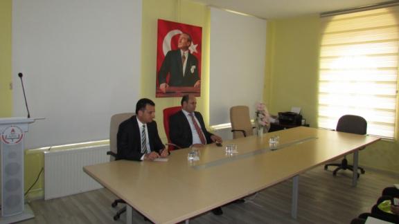 Kaymakam Turan Erdoğan, Okul Müdürleriyle Toplantı Yaptı