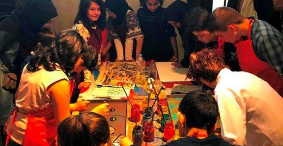 Ortaokul Öğrencilerimize Ebru, Çini Sanatı ve Müze Eğitimi Verildi